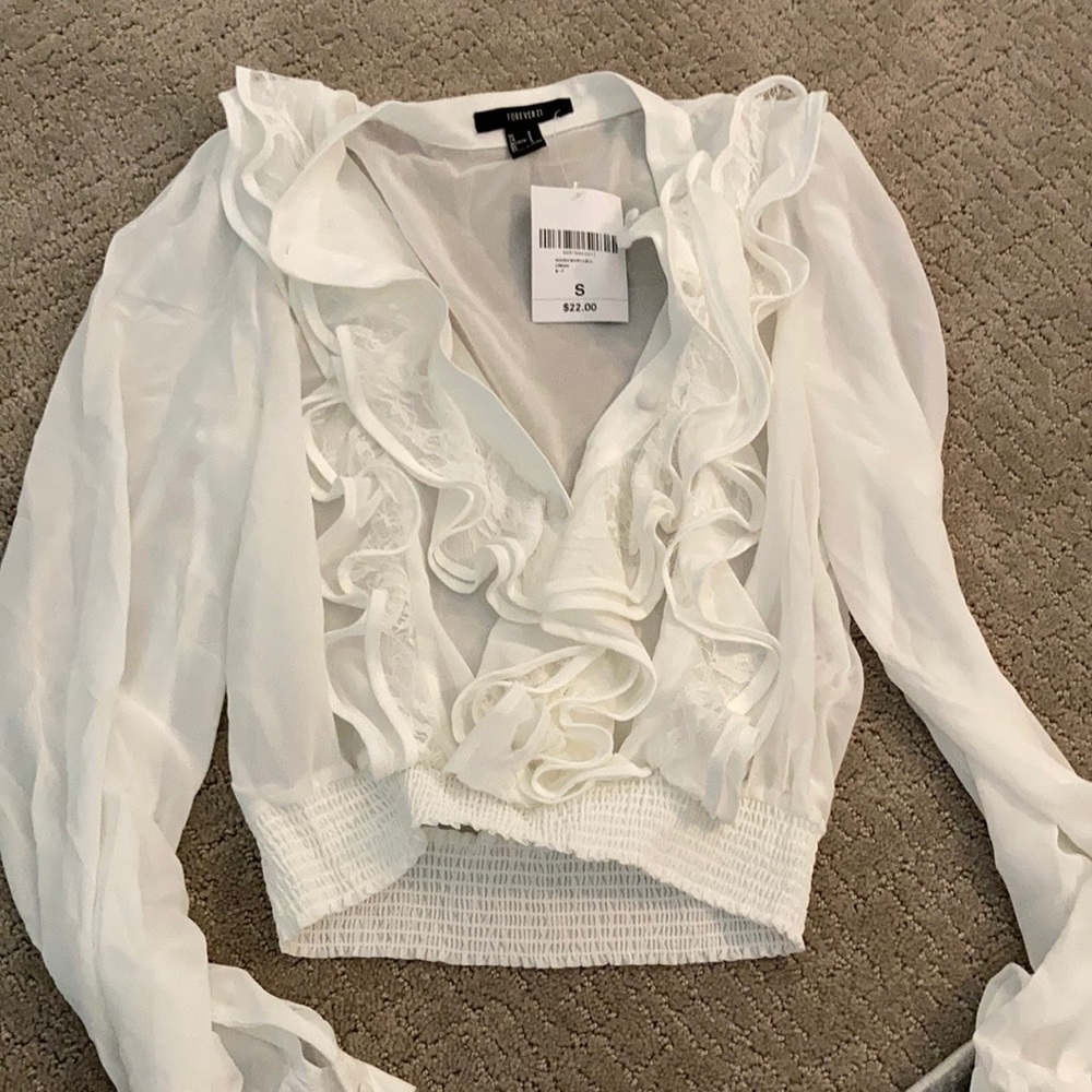Sexy brand new ruffled collared F21 blouse.